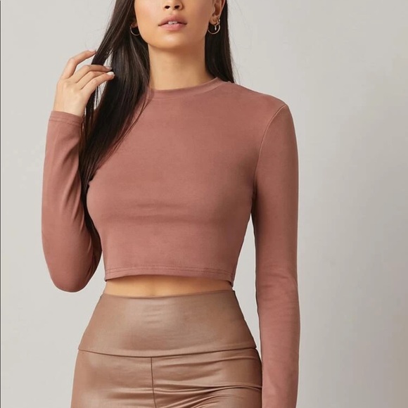 Tops - Minimalist 90s crop top long sleeve shirt redwood